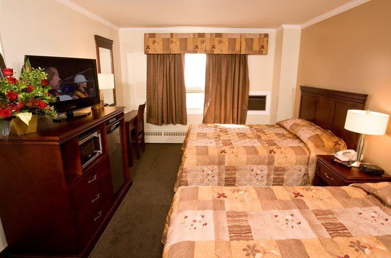 Hay River Ptarmigan Inn المظهر الخارجي الصورة