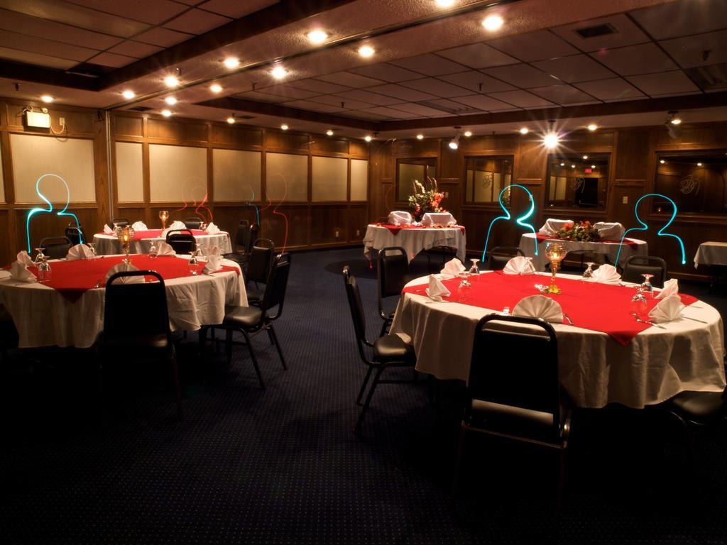 Hay River Ptarmigan Inn المظهر الخارجي الصورة